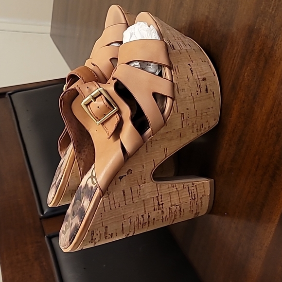 SAM EDELMAN HEELS - Picture 14 of 16